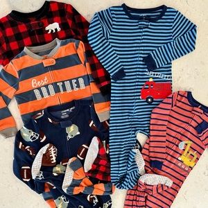 Boys 4T footed pajama lot (5pairs)